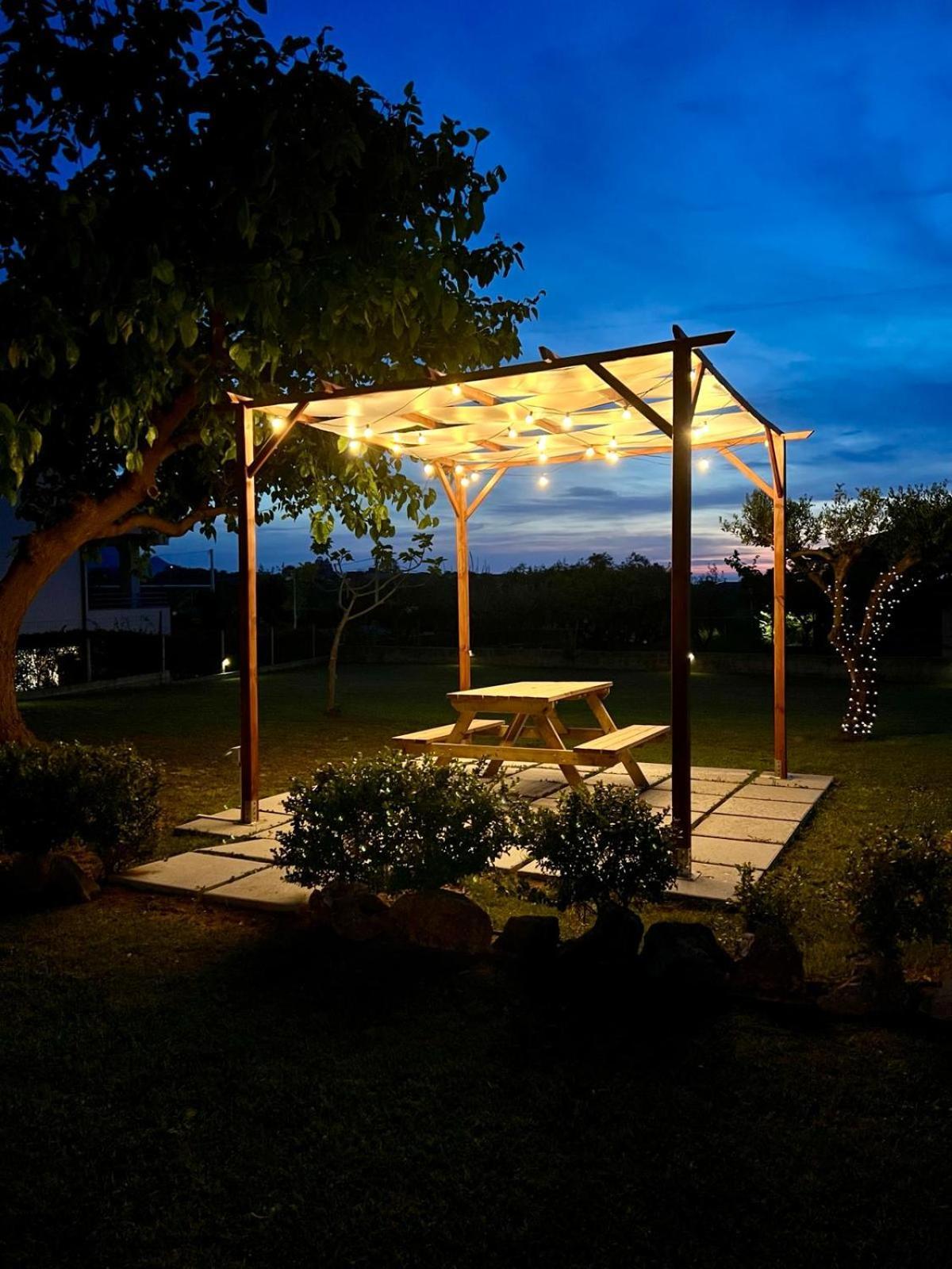 Апартаменты A Casa Di Ale Санта-Мария-ди-Кастеллабате Экстерьер фото